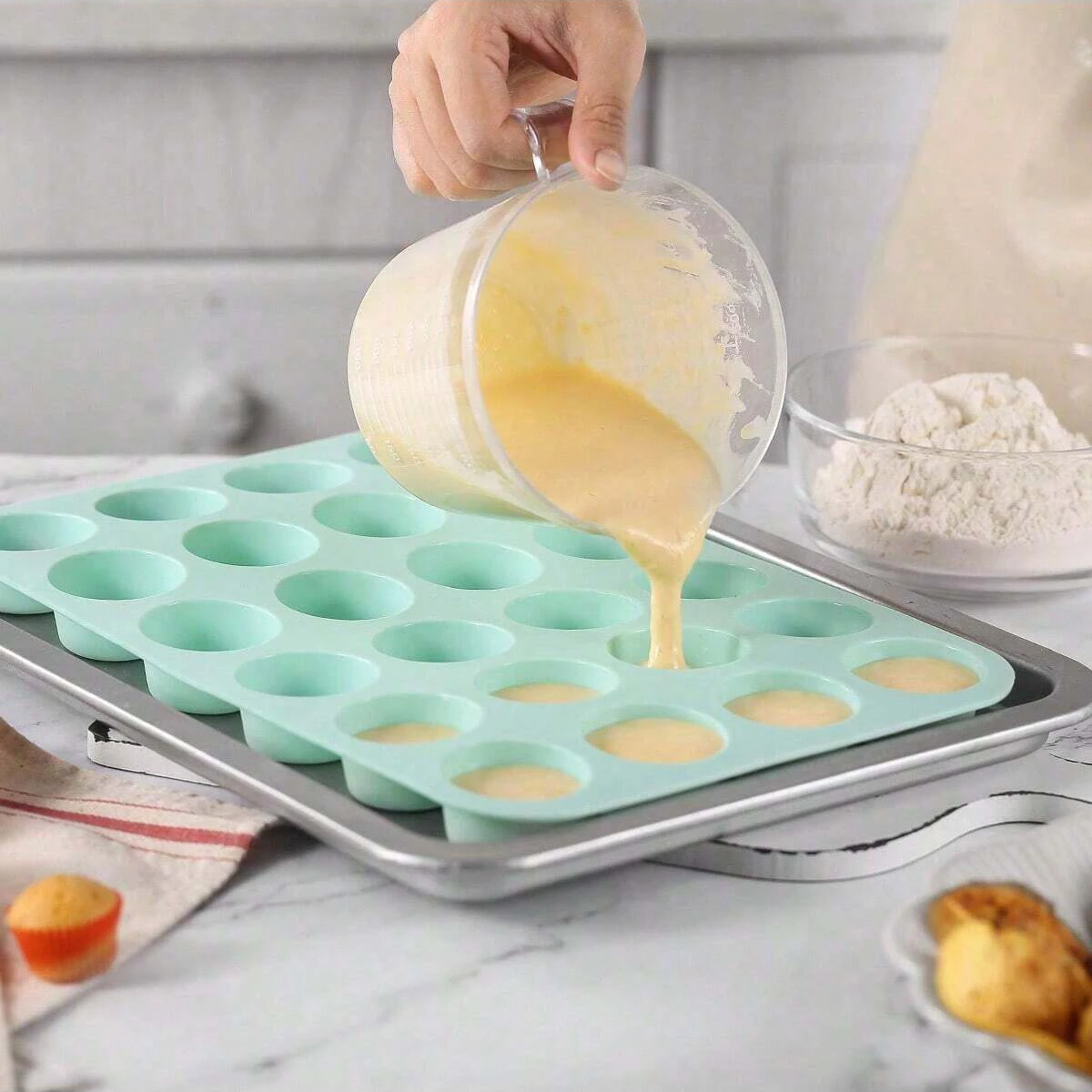 24 穴ケーキ型シリコーン石鹸クッキーカップケーキ耐熱皿パン - Soap Making Jar のレビューと価格