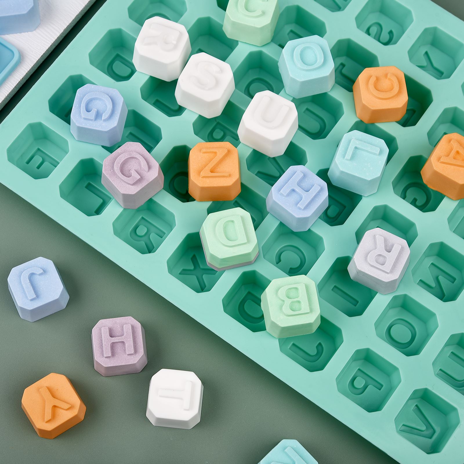 48 文字英語アルファベット文字シリコーン型石鹸型ケーキカッ - Soap Making Supplies Australia のレビューと価格