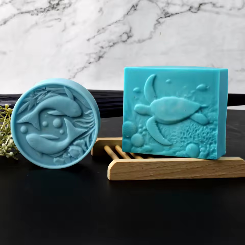 3DタツノオトシゴシリコンソープモールドDIYウミガメサメ動 - Soap Making Gifts のレビューと価格